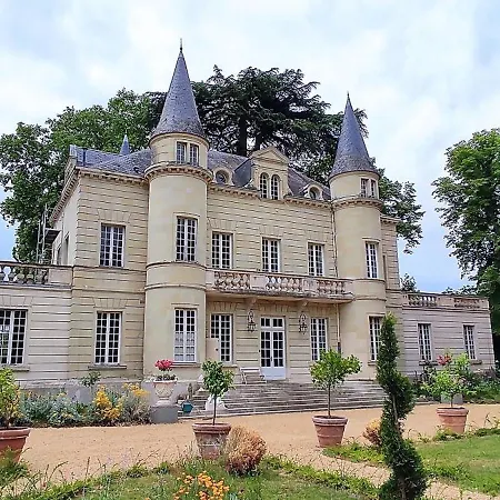 Bed & Breakfast Chateau Des Quatre Tourelles Doué-la-Fontaine