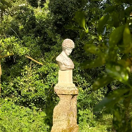 Chateau Des Quatre Tourelles לינה וארוחת בוקר