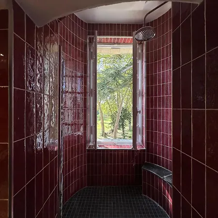 Chateau Des Quatre Tourelles לינה וארוחת בוקר Doué-la-Fontaine