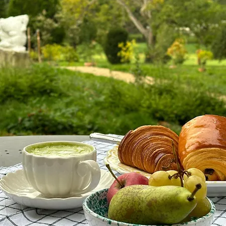 Chateau Des Quatre Tourelles 3*